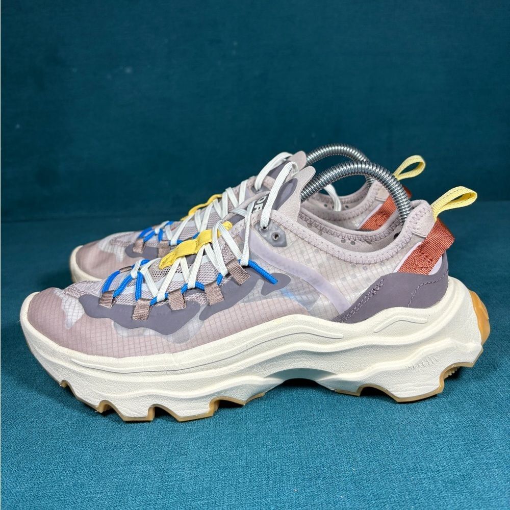 Sorel Kinetic breakthru lace up flaform sneakers in vapor chalk women’s size 9.5